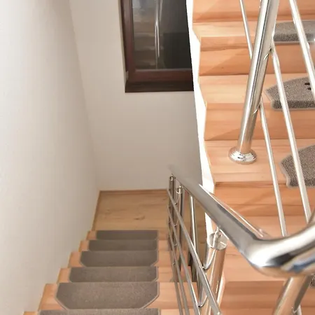 Deja * Τζαχορίνα